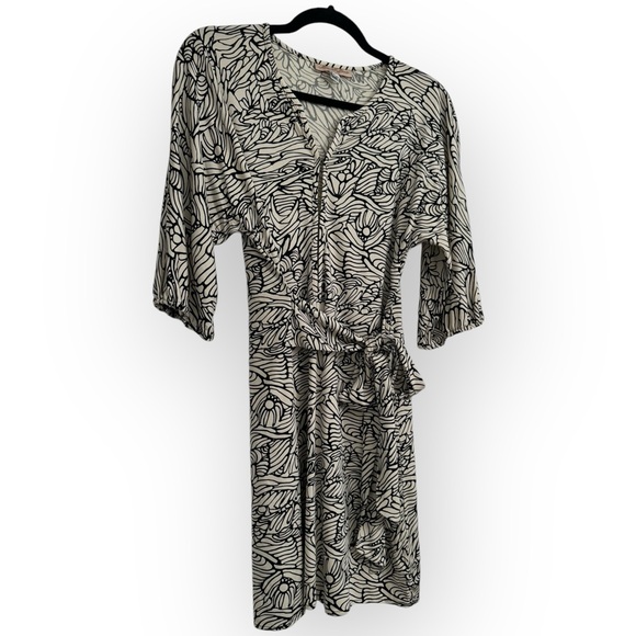 MARA HOFFMAN $340 Retail White/Black Silk Wrap Dress, Size Medium - Picture 6 of 16